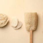Using loofahs for healthy and glowing skin